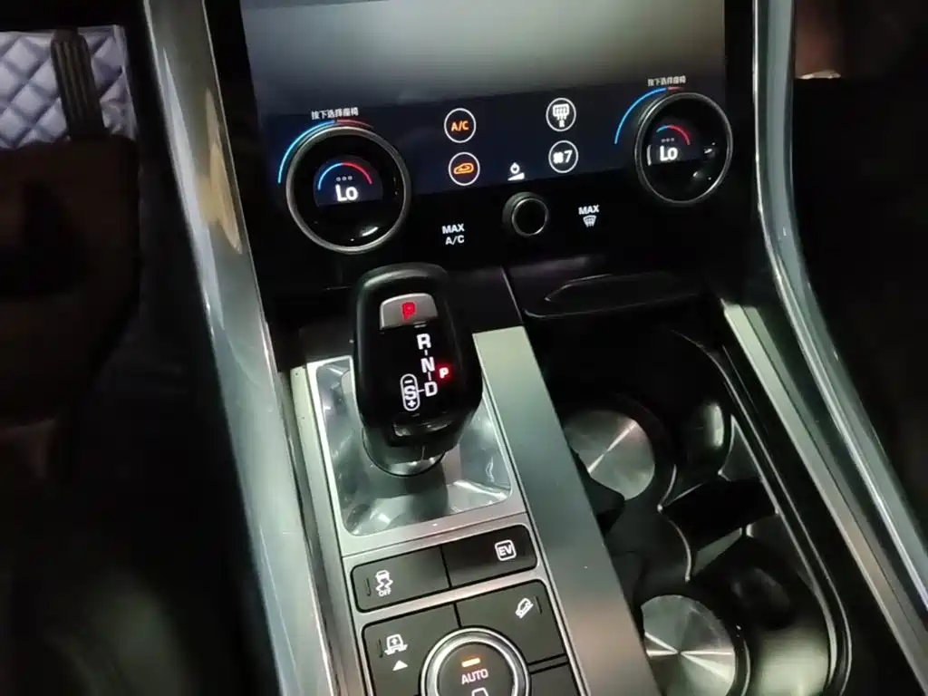 Land Rover Sport PHEV — миниатюра 14