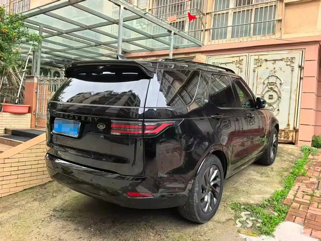 Land Rover Discovery — миниатюра 2