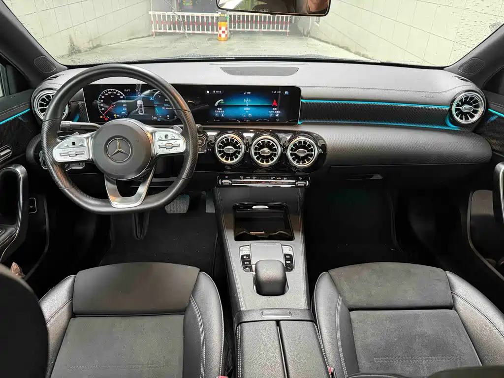 Mercedes-Benz A-Class — миниатюра 6