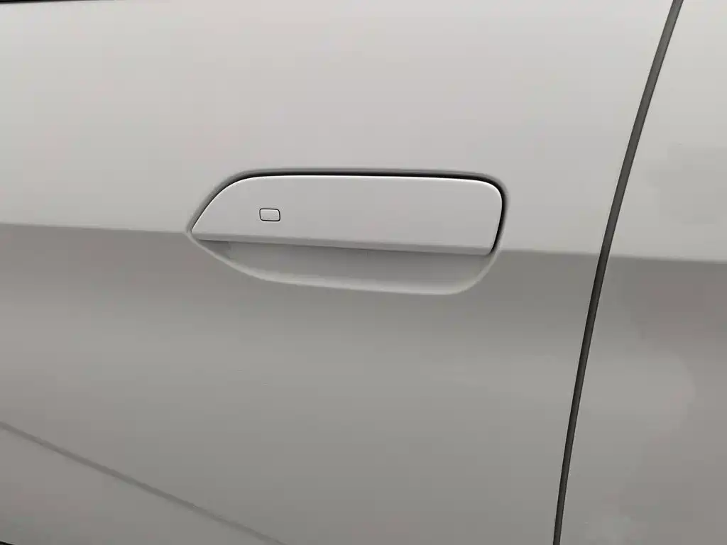 BYD Dolphin — миниатюра 18