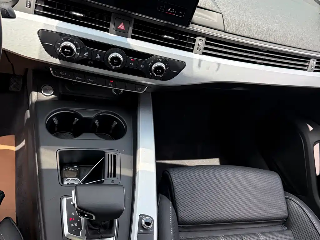 Audi A4L — миниатюра 26