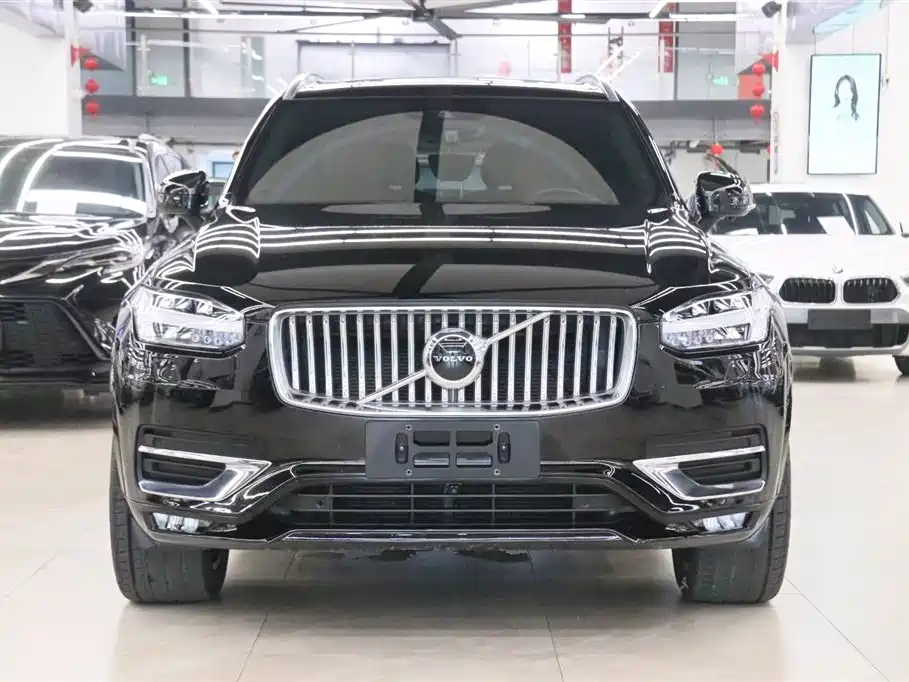 Volvo XC90 2021 B6 Luxury 7 мест