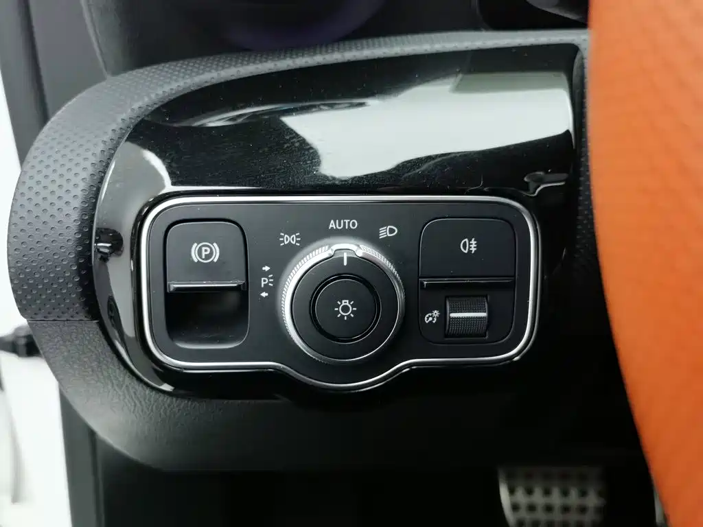 Mercedes-Benz CLA (Import) — миниатюра 21