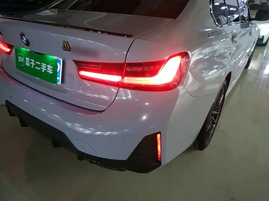 BMW 3 Series — миниатюра 8