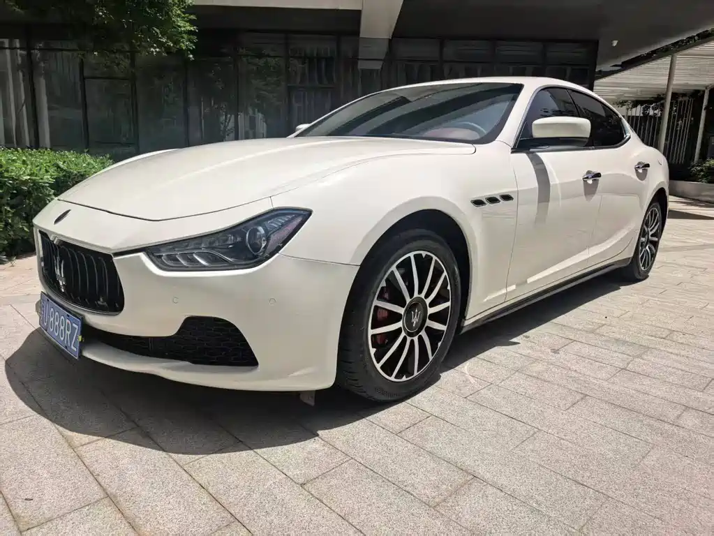Купить Maserati Ghibli