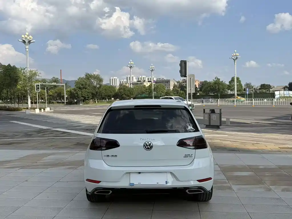Volkswagen Golf — миниатюра 5