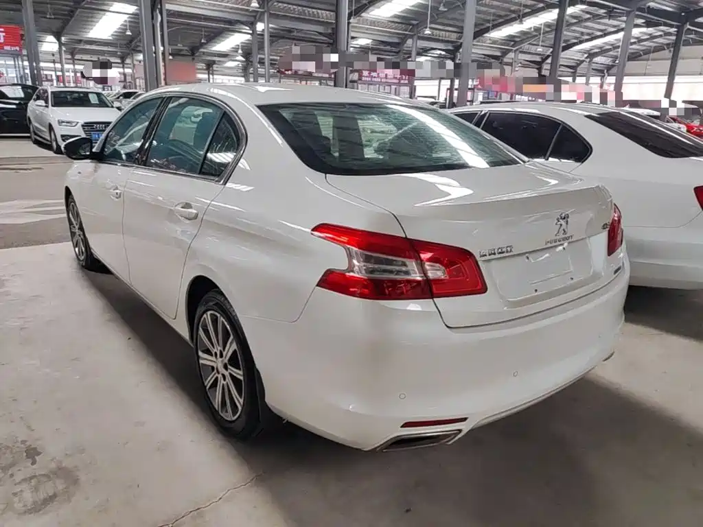 Peugeot 408 — миниатюра 5
