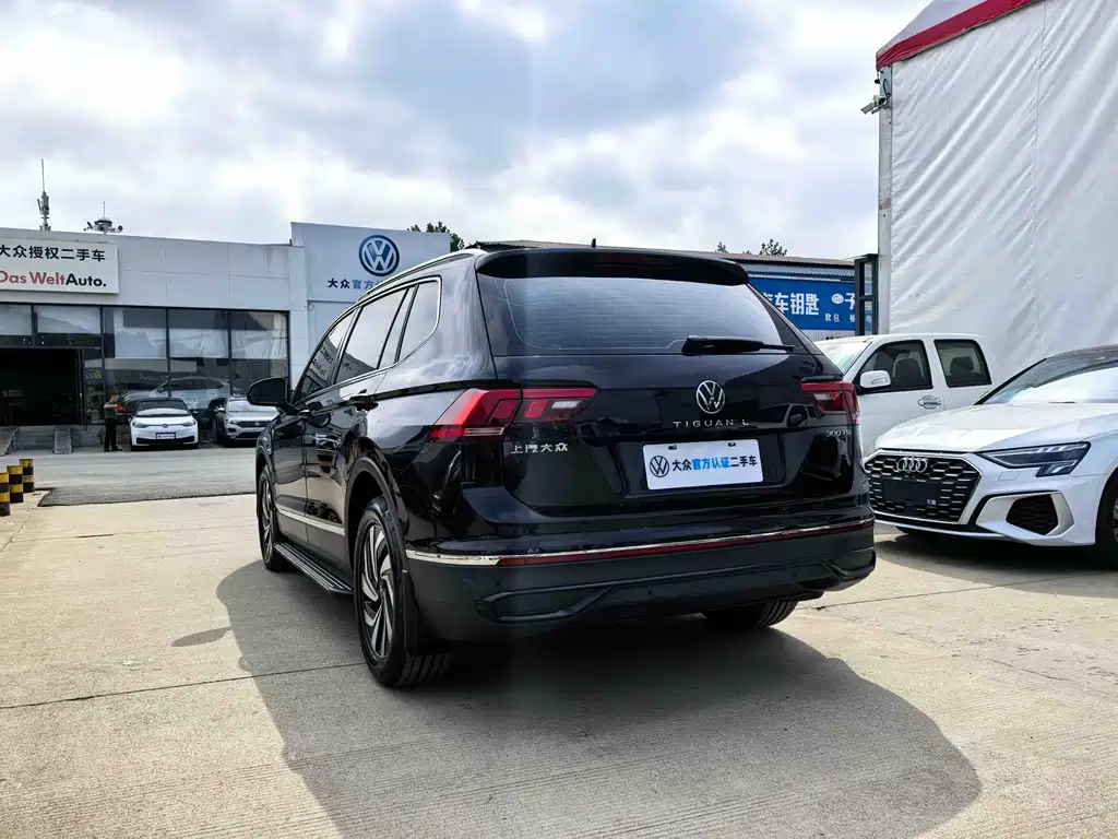 Volkswagen Tiguan L — миниатюра 8