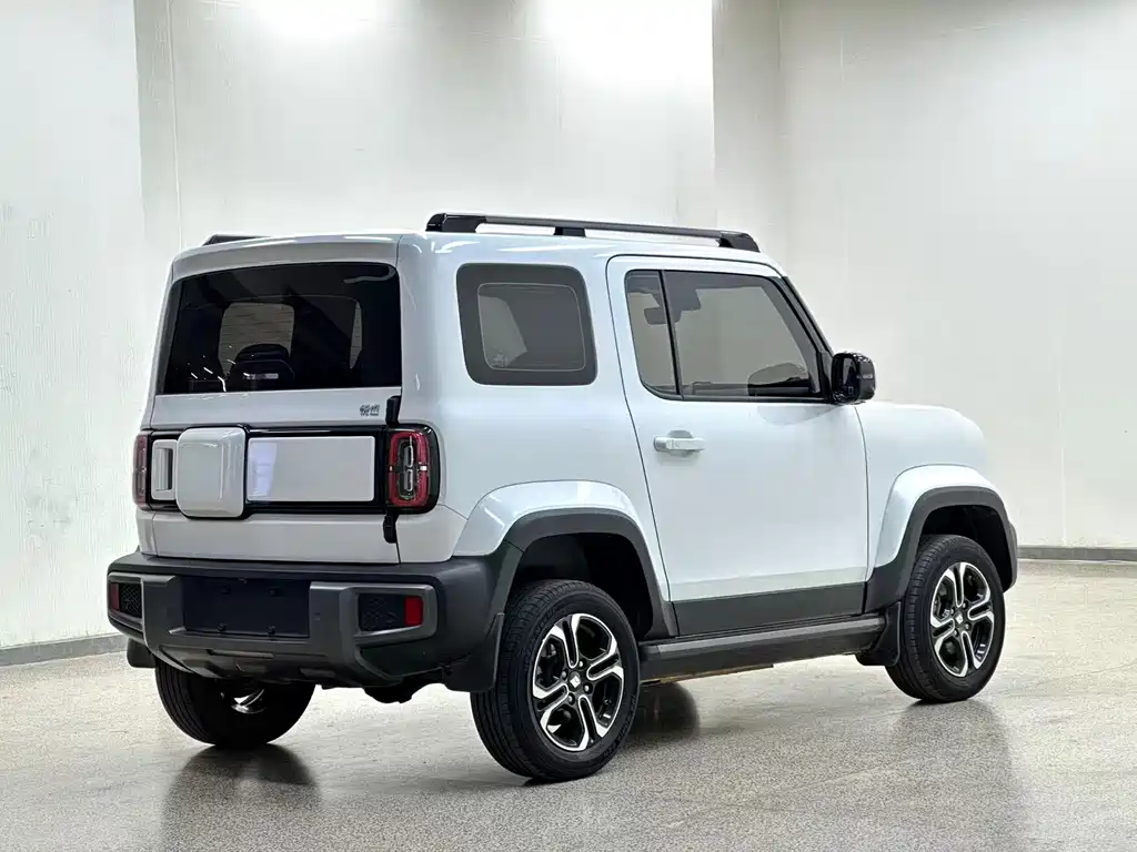 Baojun Yueye — миниатюра 4