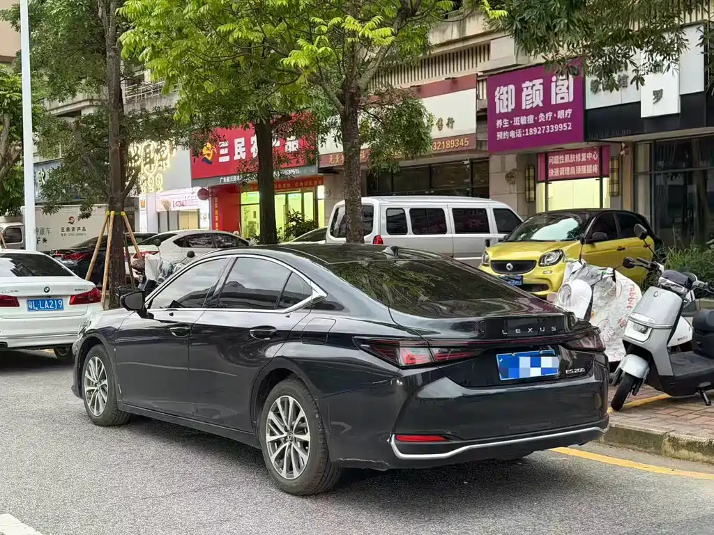 Lexus ES — миниатюра 4