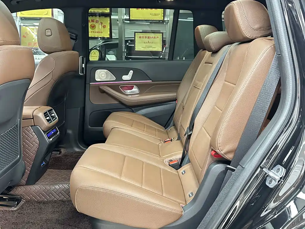 Mercedes-Benz GLS — миниатюра 10