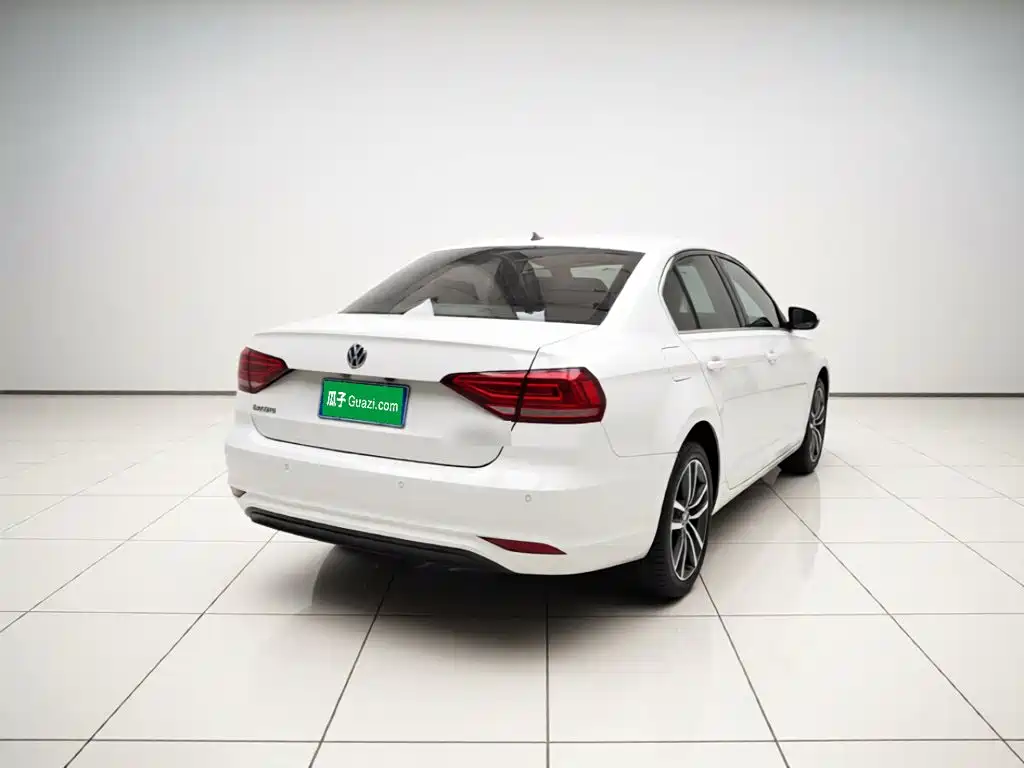 Volkswagen Lavida — миниатюра 3