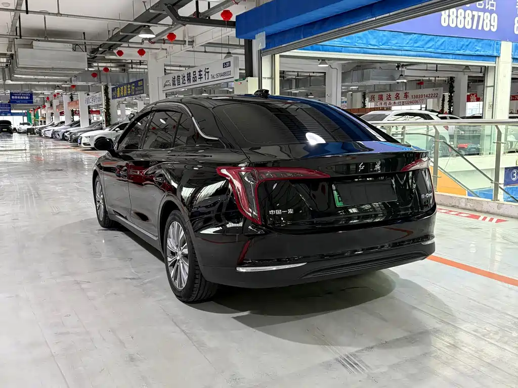 Hongqi Hongqi E-QM5 — миниатюра 6