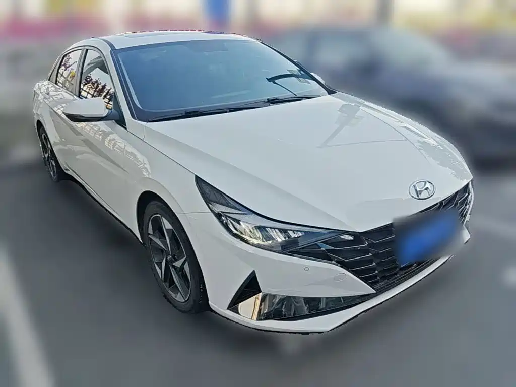 Hyundai Elantra — миниатюра 6