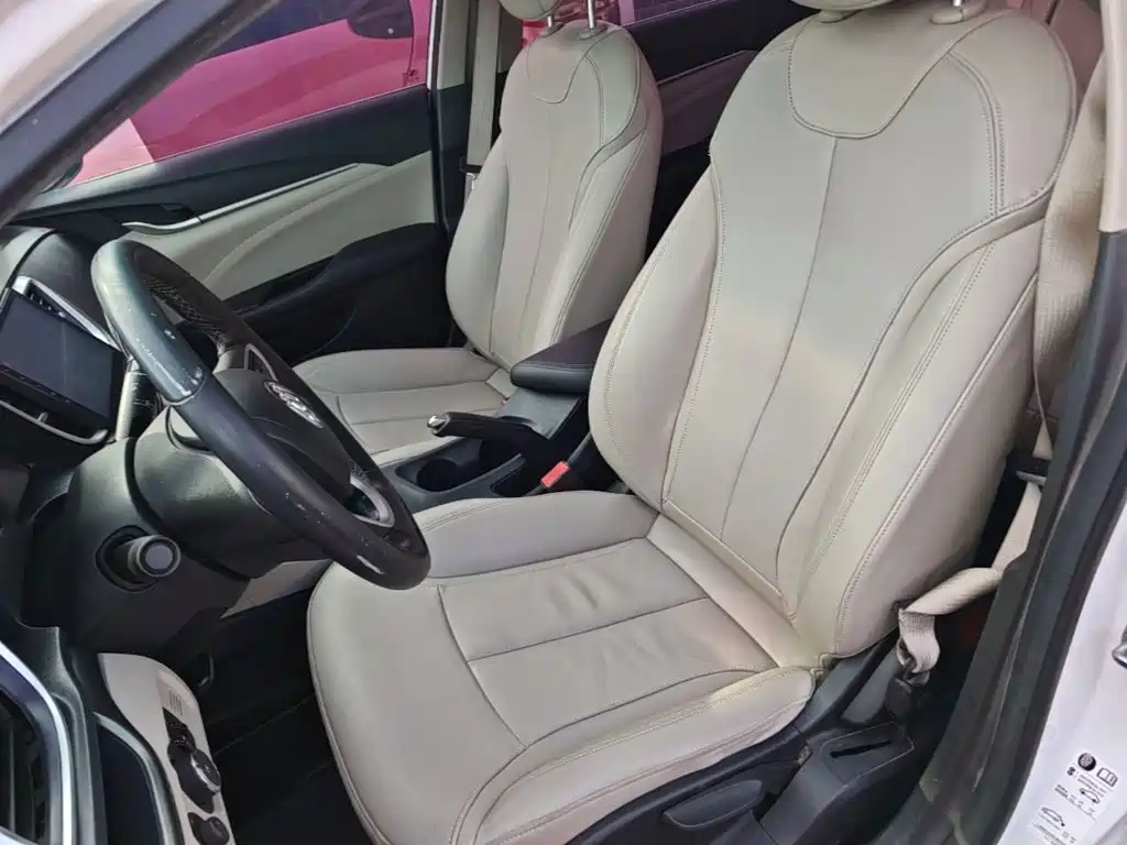 Buick Excelle — миниатюра 15