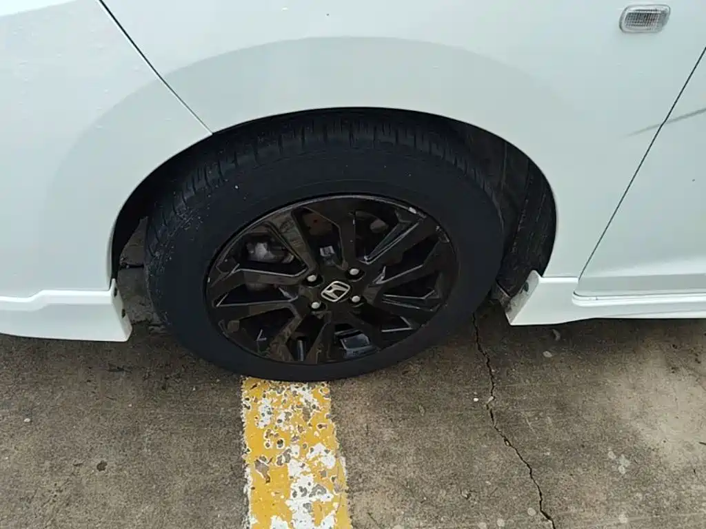 Honda Fit — миниатюра 23