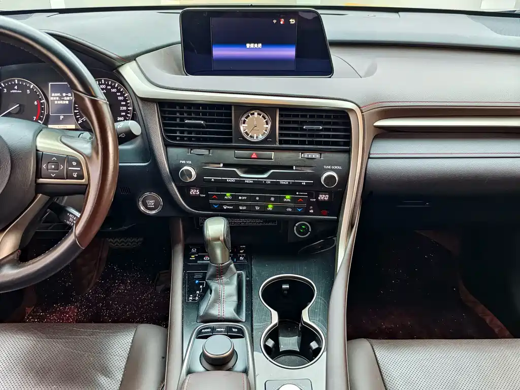 Lexus RX — миниатюра 11