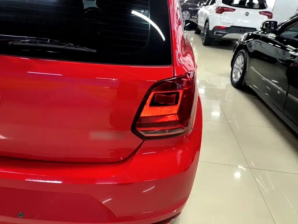 Volkswagen Polo — миниатюра 8