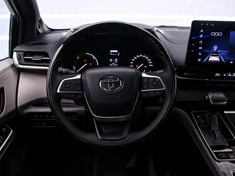Toyota Sienna — миниатюра 7