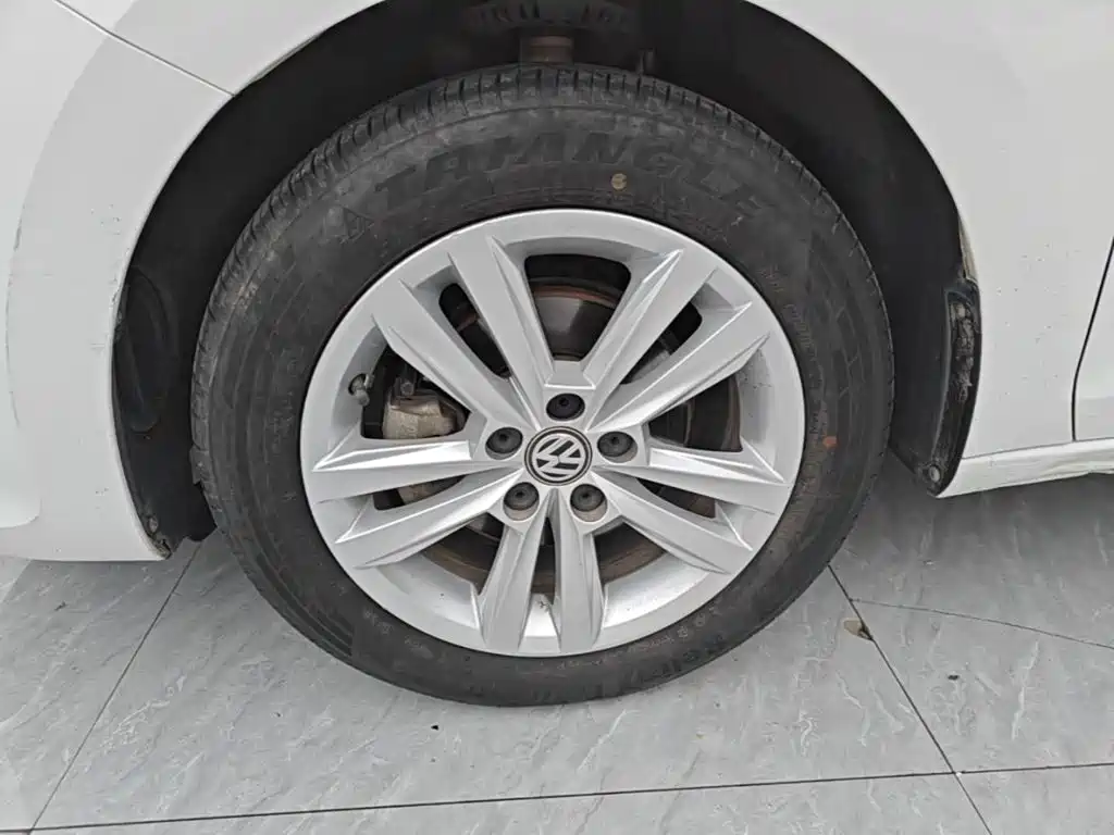 Volkswagen Santana — миниатюра 23
