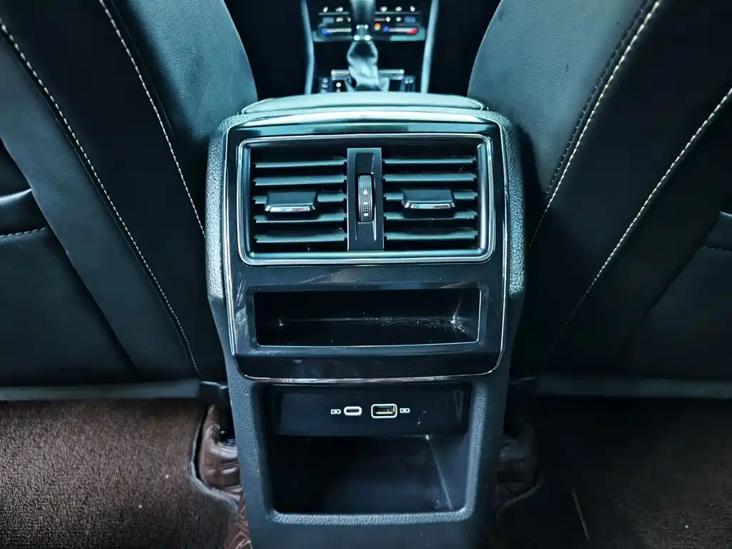 Skoda Superb — миниатюра 12