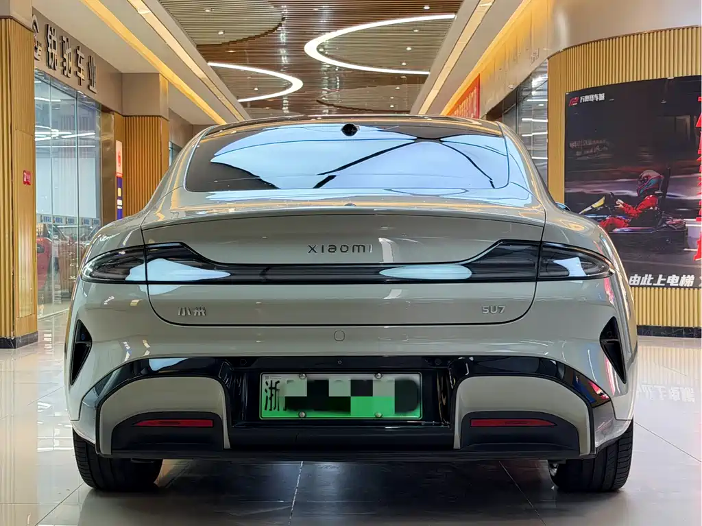 Xiaomi SU7 — миниатюра 5