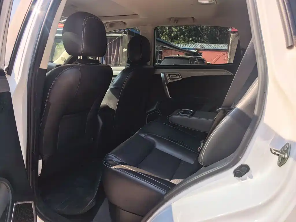 Geely Vision X6 — миниатюра 11