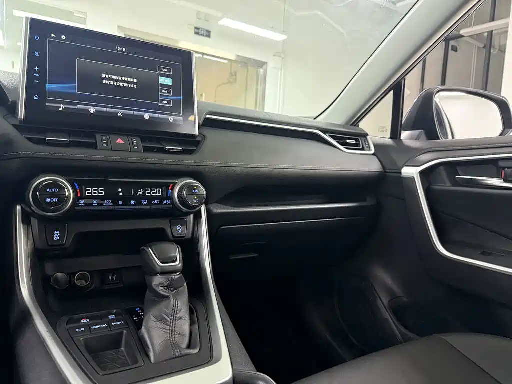 Toyota Wildlander — миниатюра 18