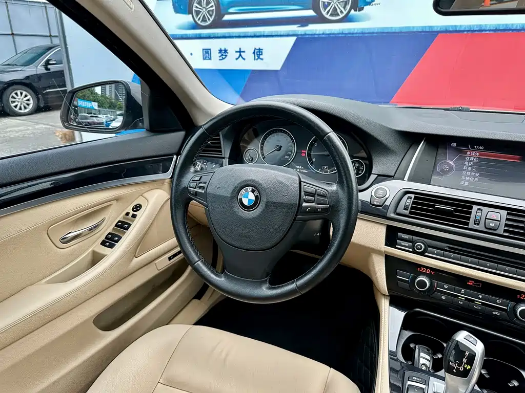 BMW 5 Series — миниатюра 19