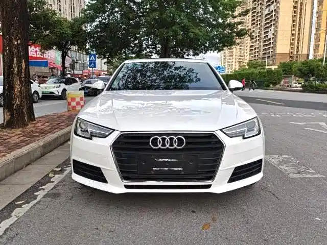 Audi A4L 2017 40 TFSI