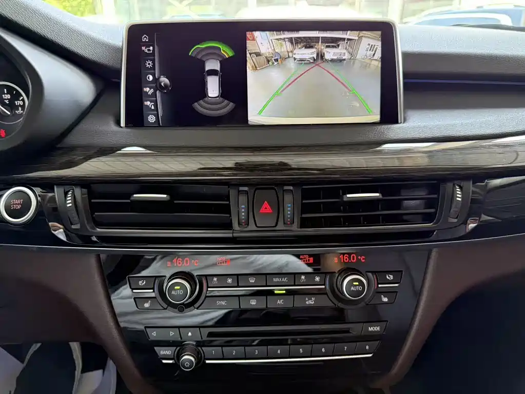 BMW X5 New Energy (Import) — миниатюра 9