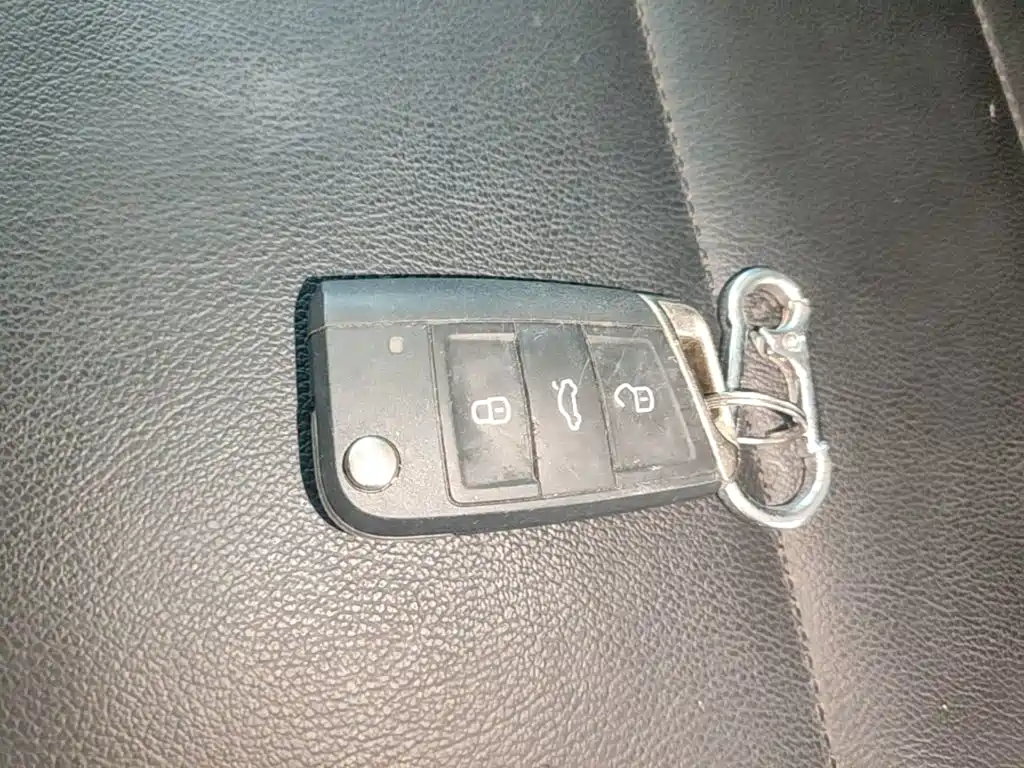Volkswagen Sagitar — миниатюра 9