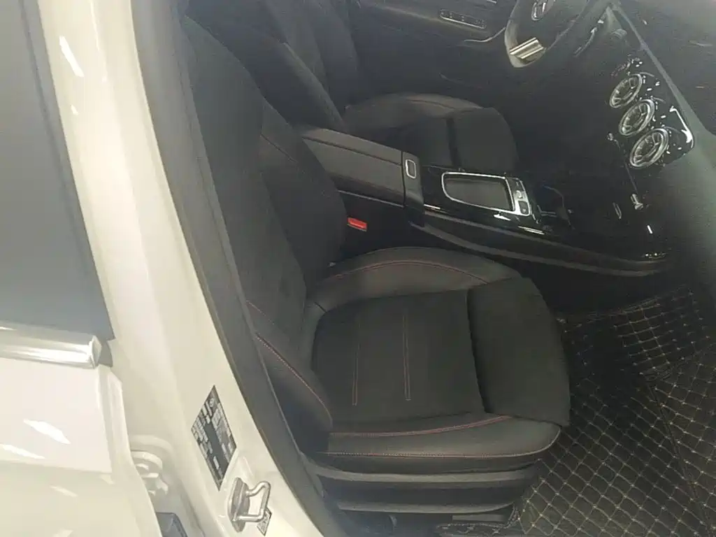 Mercedes-Benz A-Class — миниатюра 25