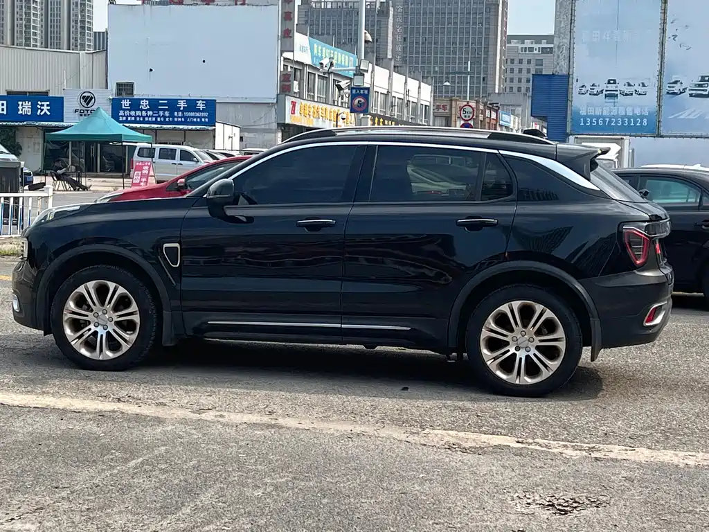 Lynk & Co 01 — миниатюра 2