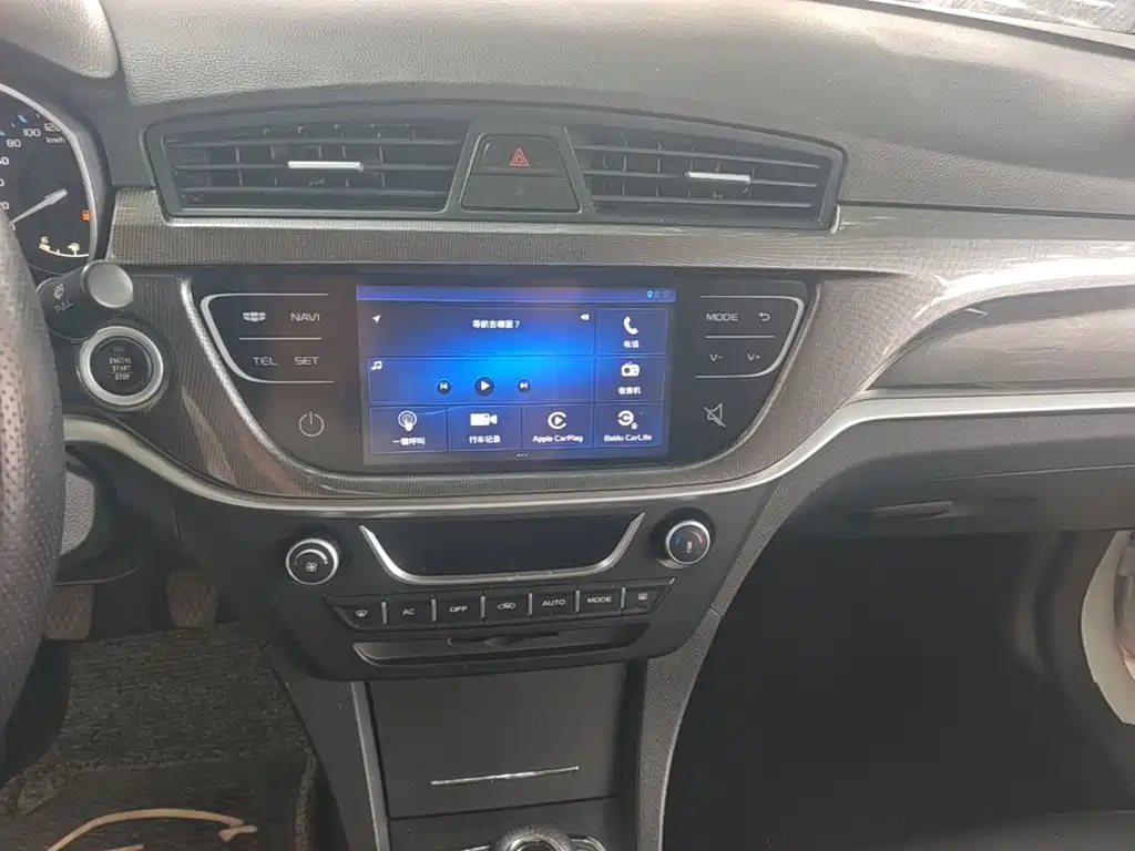Geely Emgrand — миниатюра 13