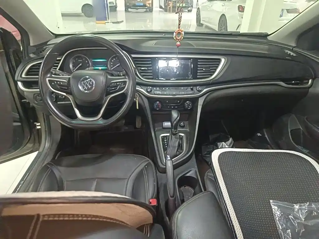 Buick Excelle — миниатюра 10