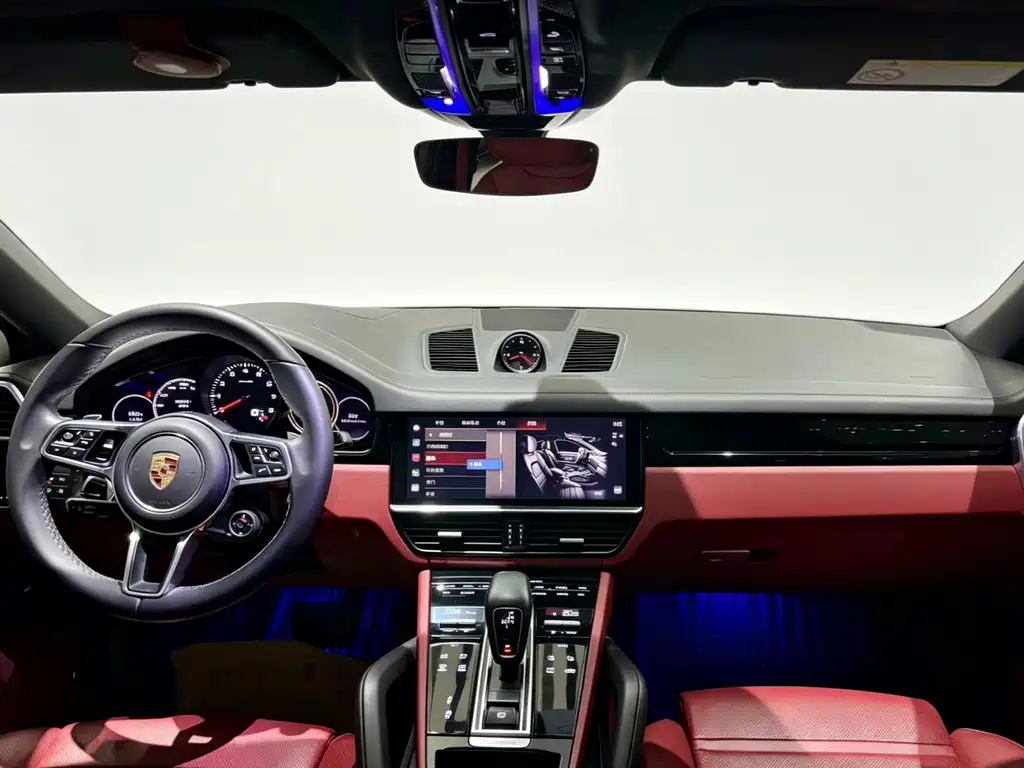 Porsche Cayenne — миниатюра 13