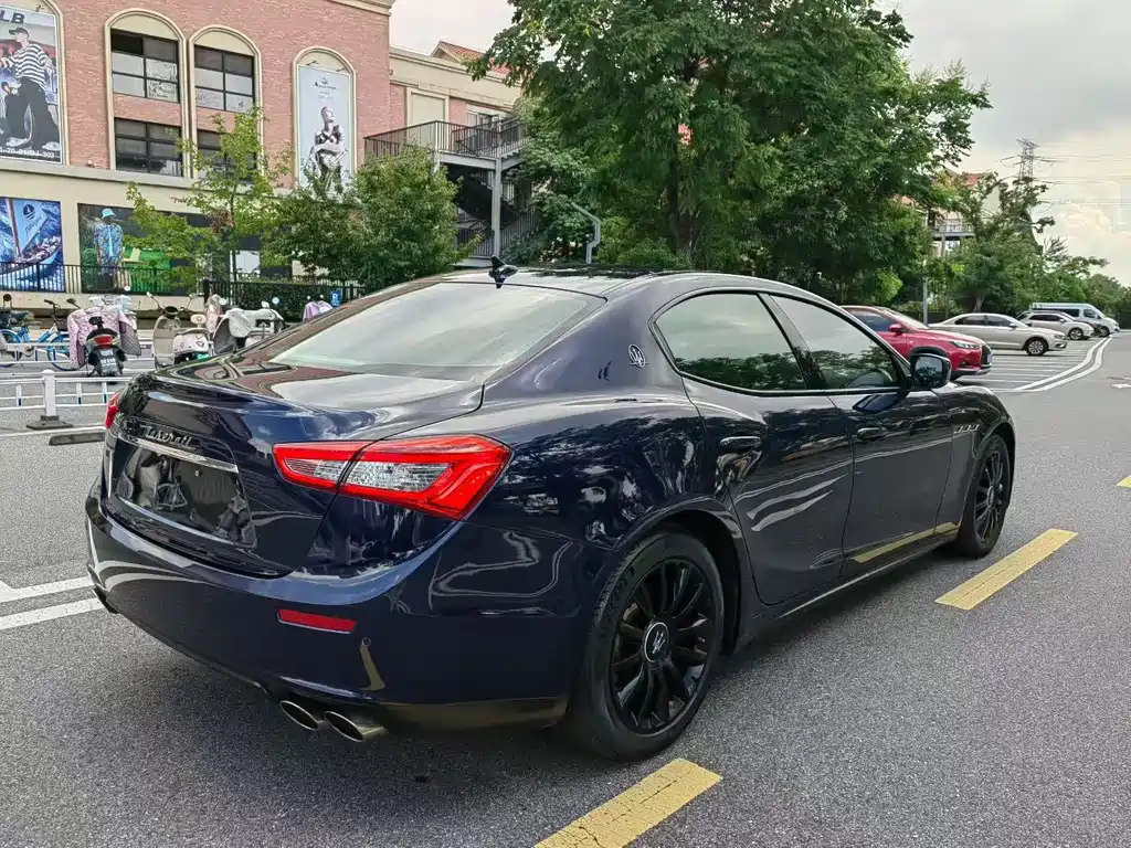 Maserati Ghibli — миниатюра 9