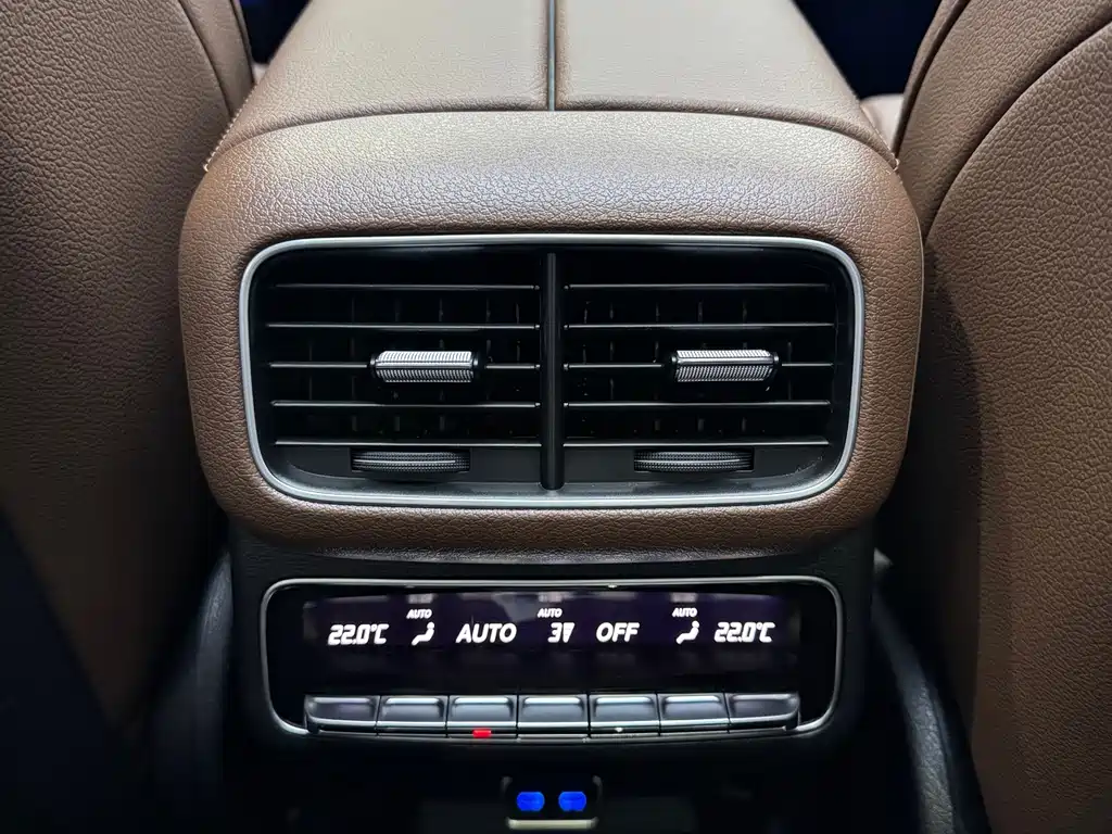 Mercedes-Benz GLS — миниатюра 15