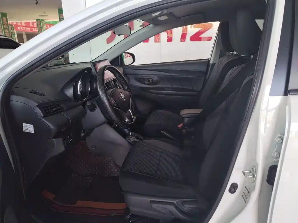 Toyota Vios — миниатюра 9