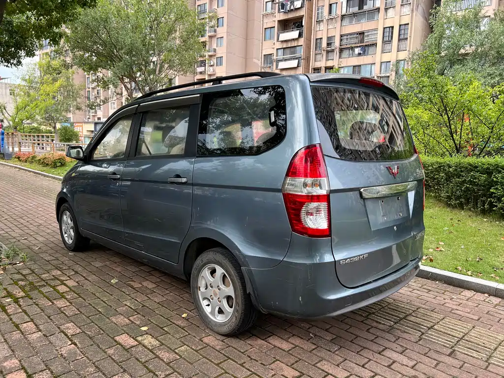 Wuling Hongguang — миниатюра 4