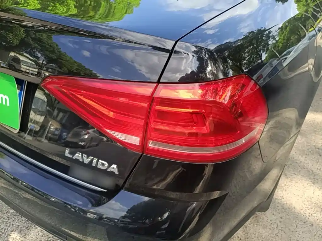 Volkswagen Lavida — миниатюра 8