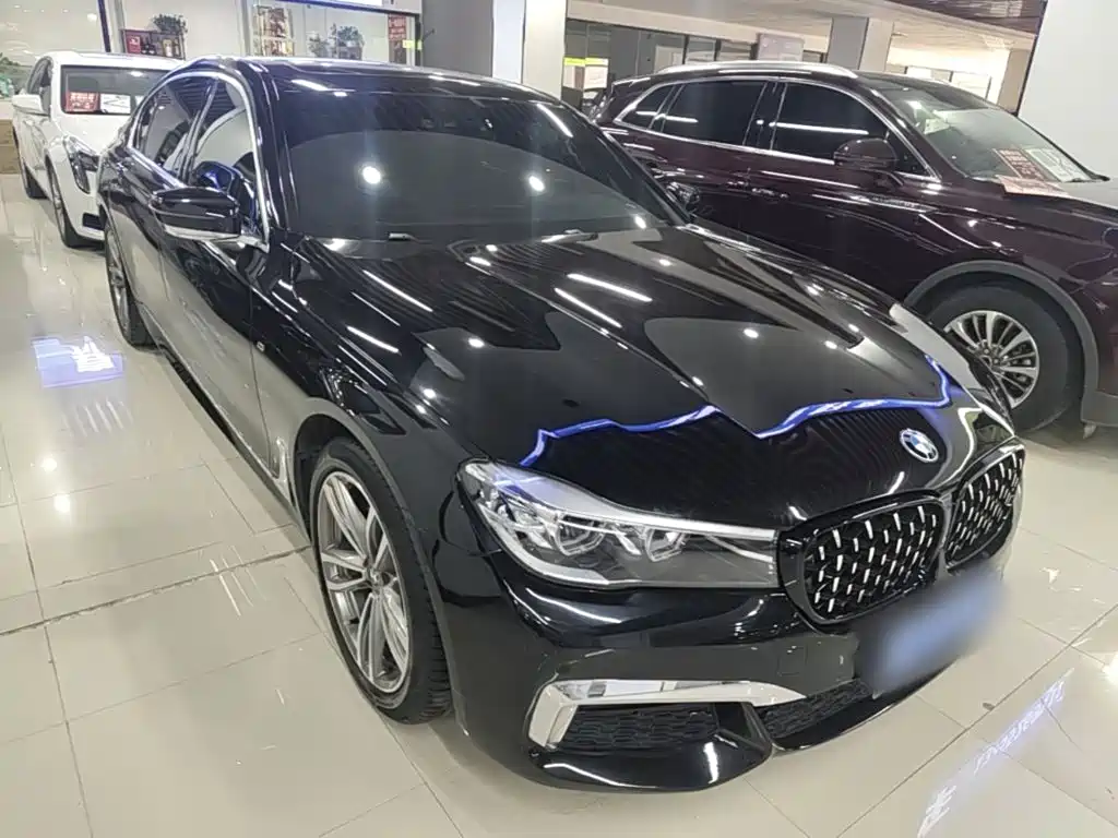 BMW 7 Series — миниатюра 4