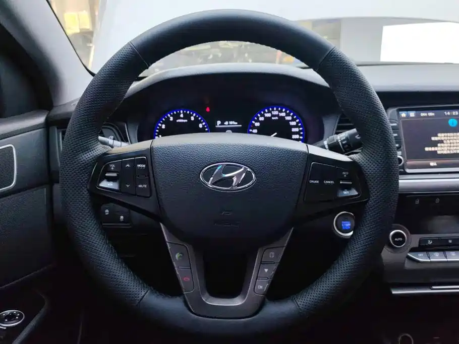 Hyundai Mistra — миниатюра 15