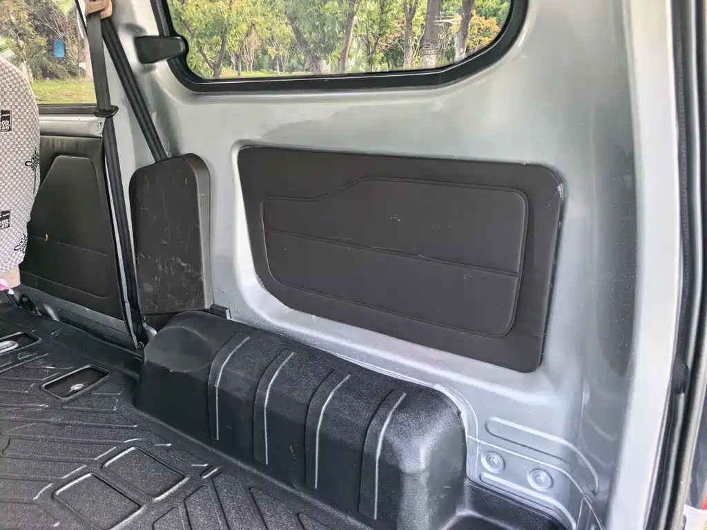 Wuling Hongguang V — миниатюра 14