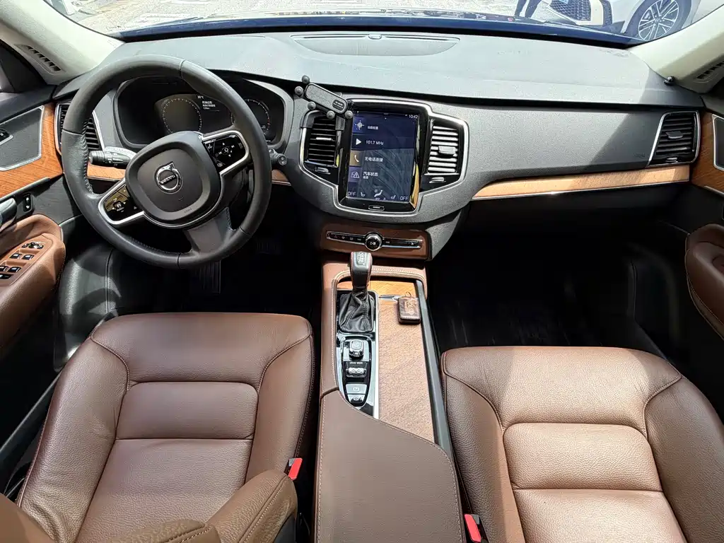 Volvo XC90 — миниатюра 17