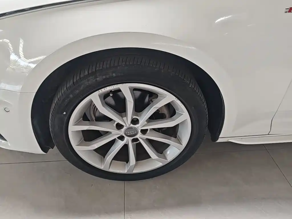 Audi A4L — миниатюра 23