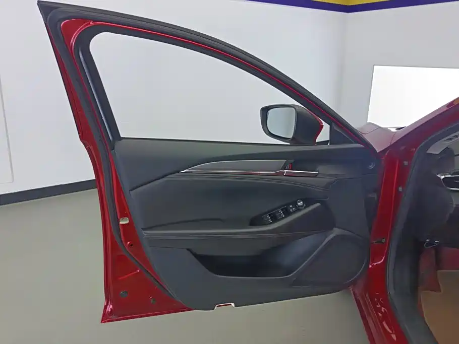 Mazda Atenza — миниатюра 7