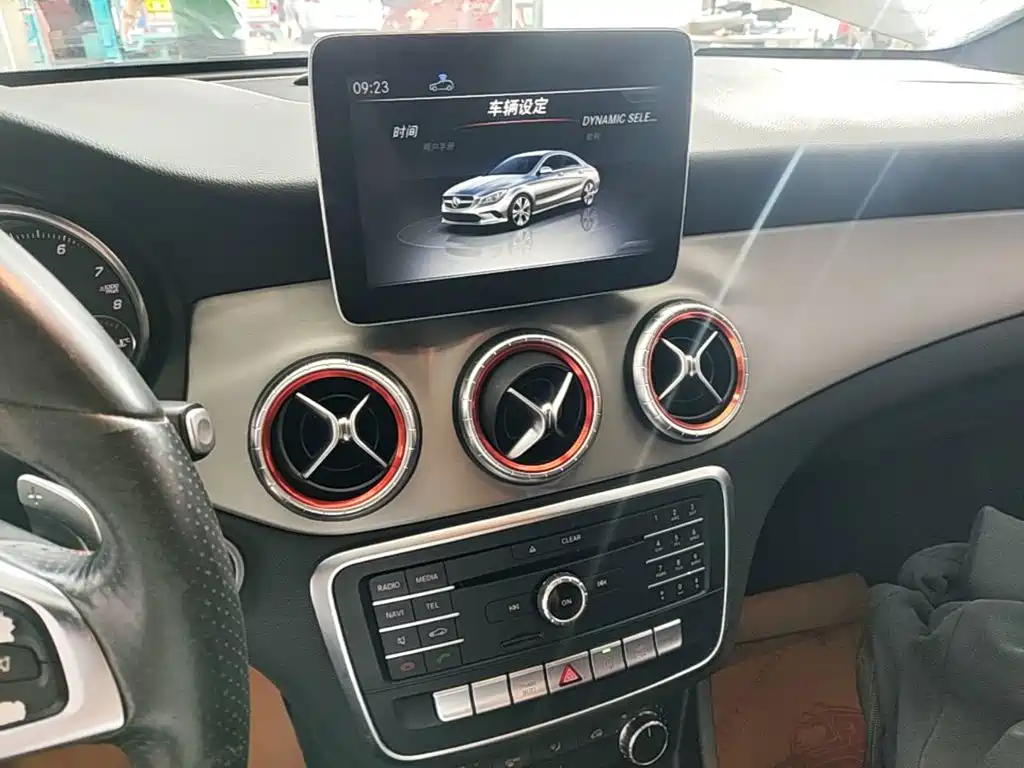 Mercedes-Benz CLA (Import) — миниатюра 13