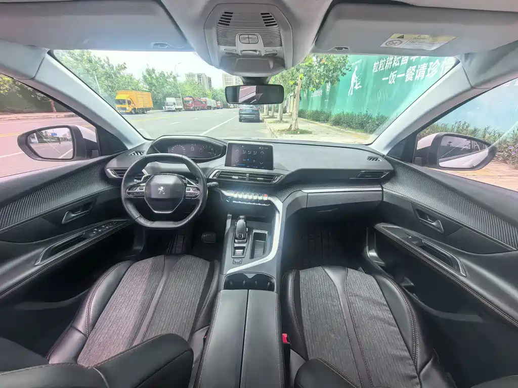 Peugeot 5008 — миниатюра 9